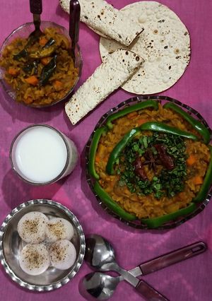 સંભાર રાઈશ(sambhar rice recipe in gujarati) રેસીપી મુખ્ય ફોટો
