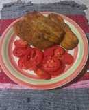 Milanesas de berenjenas 🍆 con ensalada de tomate 🍅
