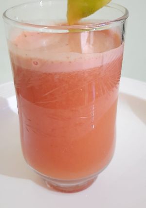 A picture of Carrot orange juice.