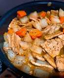 Thăn Heo Kho Tiêu Với Cà Rốt Và Củ Cải Trắng (Dùng Gói Gia Vị Kho Có Sẵn)