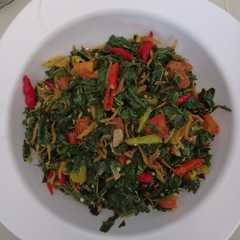 รูปของ Tumis daun singkong teri