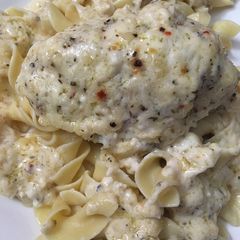 A picture of Crockpot garlic Parmesan chicken.