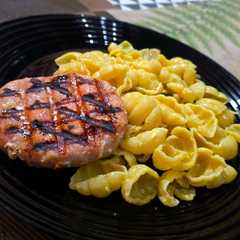 Foto principal de Pasta al burro y hamburguesa
