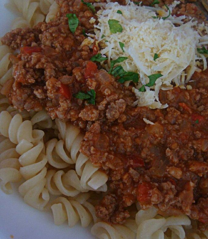 Una foto de Fideos con boloñesa
