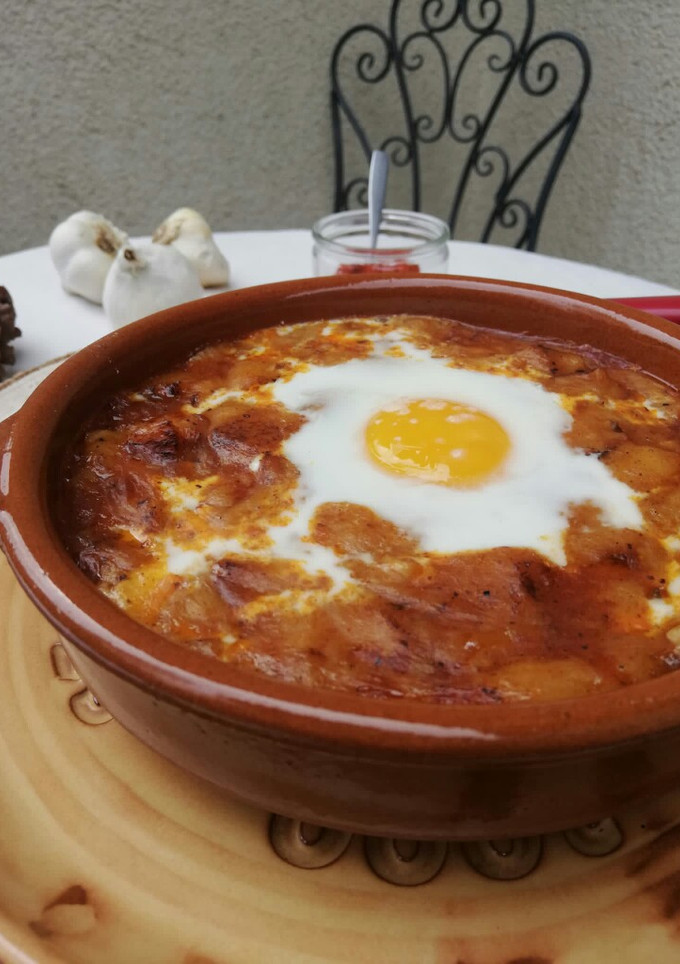 Una foto de Sopa de ajos picante