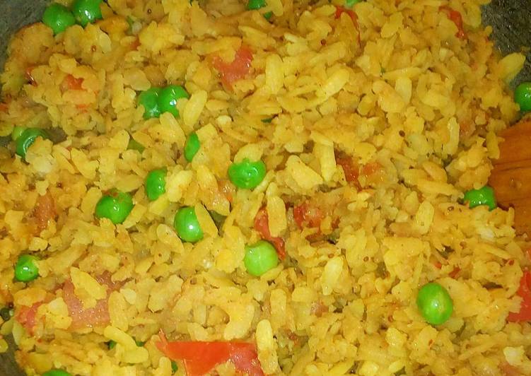 Steps to Prepare Perfect Matar Poha