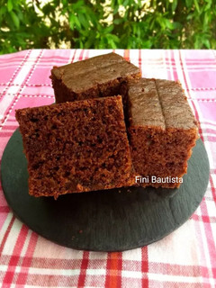 Una foto de Bizcocho de chocolate con bebida de arroz