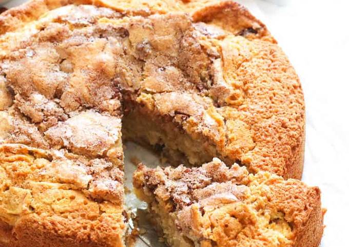 Vegan Cinnamon Apple Cake