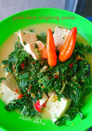 Foto resep Gulai daun singkong pedas