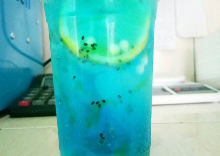 Moctail blue ocean