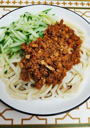 炸醬麵 的食譜成品照片