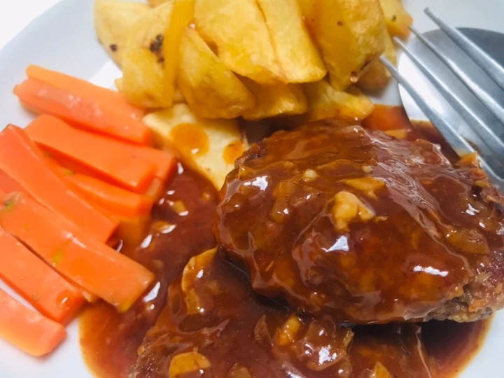 Langkah Mudah untuk Menyiapkan Resep Bistik daging sapi simpel yang Bisa Manjain Lidah