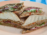 سندويش التوست بالدجاج واللانشون 🥪🤩
