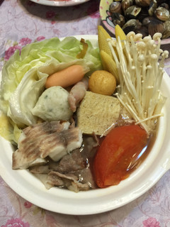 【料亭和露】鰹魚露柴魚湯火鍋 的食譜成品照片
