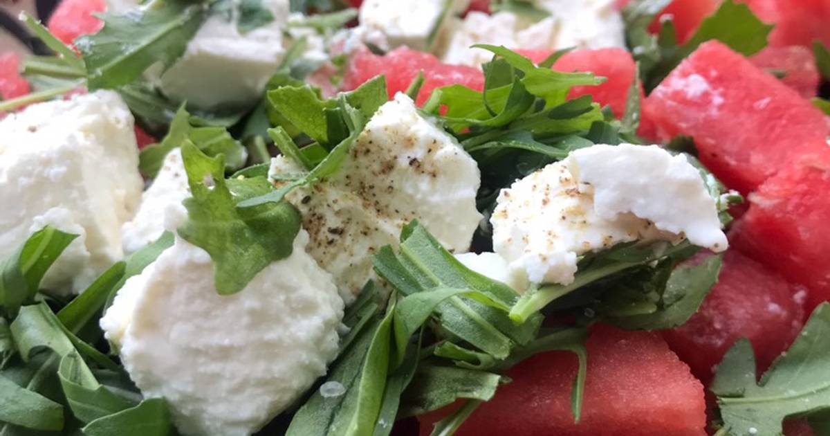 Рецепт летнего салата с арбузом и моцареллой — Рецепты