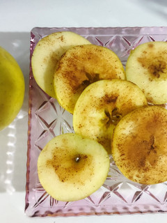 عکسی از دستور سیب و دارچین (میان وعده لاغری)