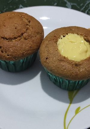 Una foto de Muffins de coco rellenos de pudding de vainilla light