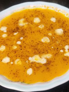 பரங்கிக்காய் கிரீமி சூப் (Pumpkin creamy soup recipe in tamil) செய்முறை முக்கிய புகைப்படம்