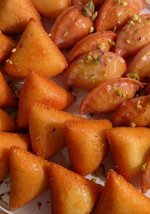 صورة لوصفة مثلثات السميد(السمبوسه الحالية)🤍