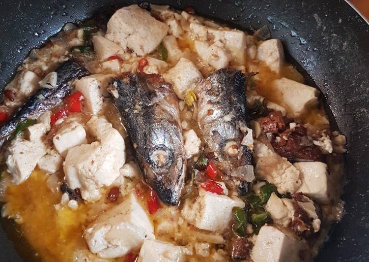 Tongkol sambal goreng santan