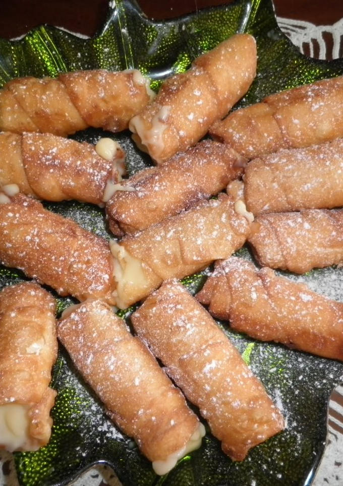 Una foto de Cañas con crema pastelera