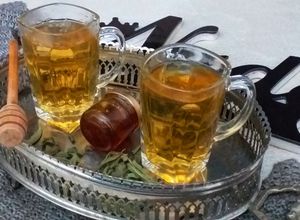 صورة لوصفة مشروب اللويزة بالقرفة والينسون