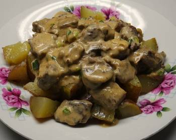 The New Way Serving Recipe Beef Stroganoff over Sauted Potatoes Delicious Perfect