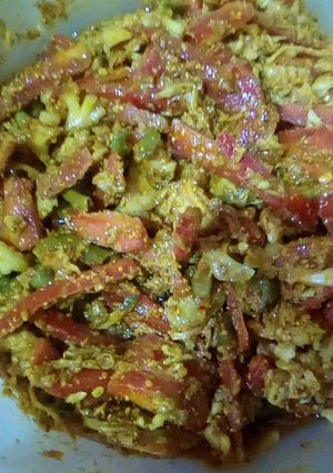A picture of Mix sabzi achar.
