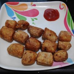 Frozen garlic potato bites A picture of Frozen garlic potato bites.