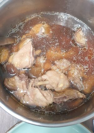 電鍋版香菇雞湯 的食譜成品照片