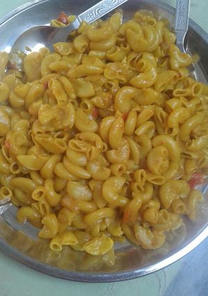 A picture of Macaroni.