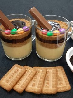 पारले जी पुडिंग (parle g pudding recipe in Hindi) रेसिपी मुख्य फोटो