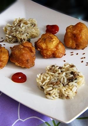 Lenmagos csirkegolyók gombás rizzsel recept fotója