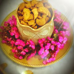 A picture of Moon namkeen snack.