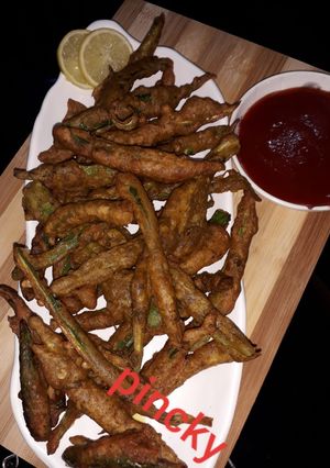 A picture of India crispy okra.