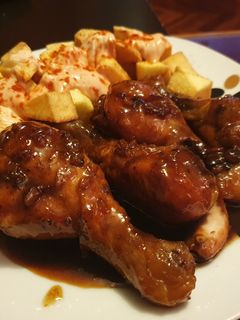 Una foto de Jamoncitos de pollo a la miel