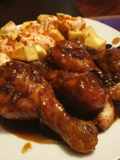 Una foto de Jamoncitos de pollo a la miel