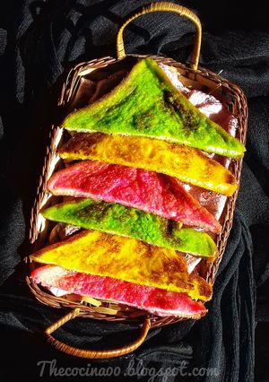 Una foto de Tostadas Francesas con colores 💚💛💖