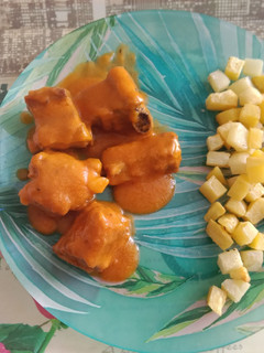 Una foto de Costillas en salsa