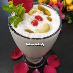 A picture of Yogurt Lassi.