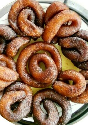 A picture of Mawa jalebi.