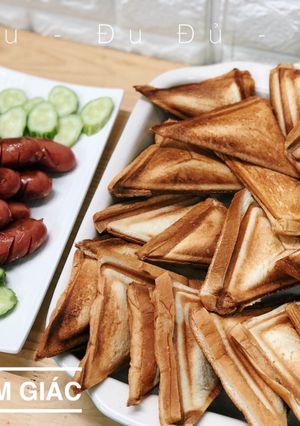 Hình của món Bánh mì tam giác 🥪🥪.