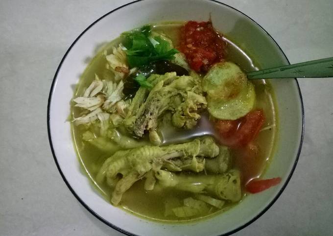 Soto ayam ala betawi