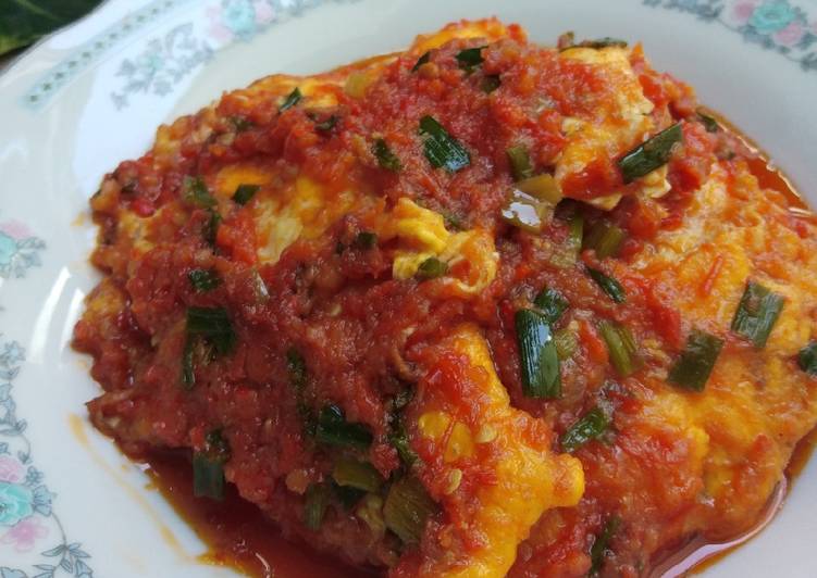 Langkah Mudah untuk Membuat BalaDo Telur mata sapi, Enak Banget