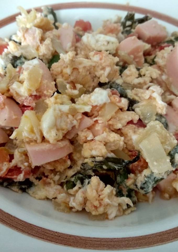 Яичница с овощами