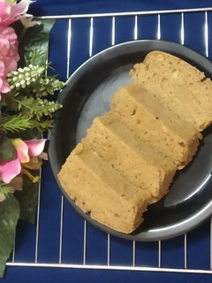 A picture of Wheat flour- dates & banana cake.