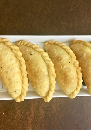A picture of Gujiya.