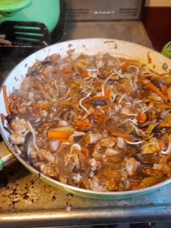 Una foto de Chop suey de cerdo