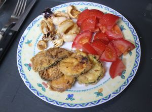 Una foto de Sepias fritas con calabacín rebozado