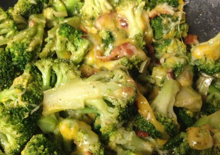 Simple Way to Make Quick Bacon and cheese stir fried broccoli